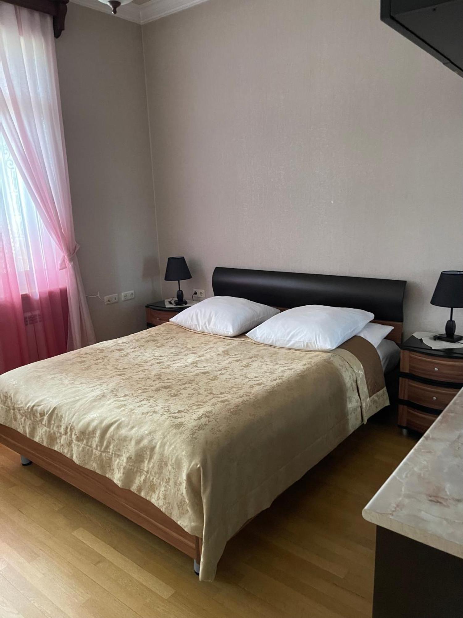 In Gyumri Hotel Exterior photo