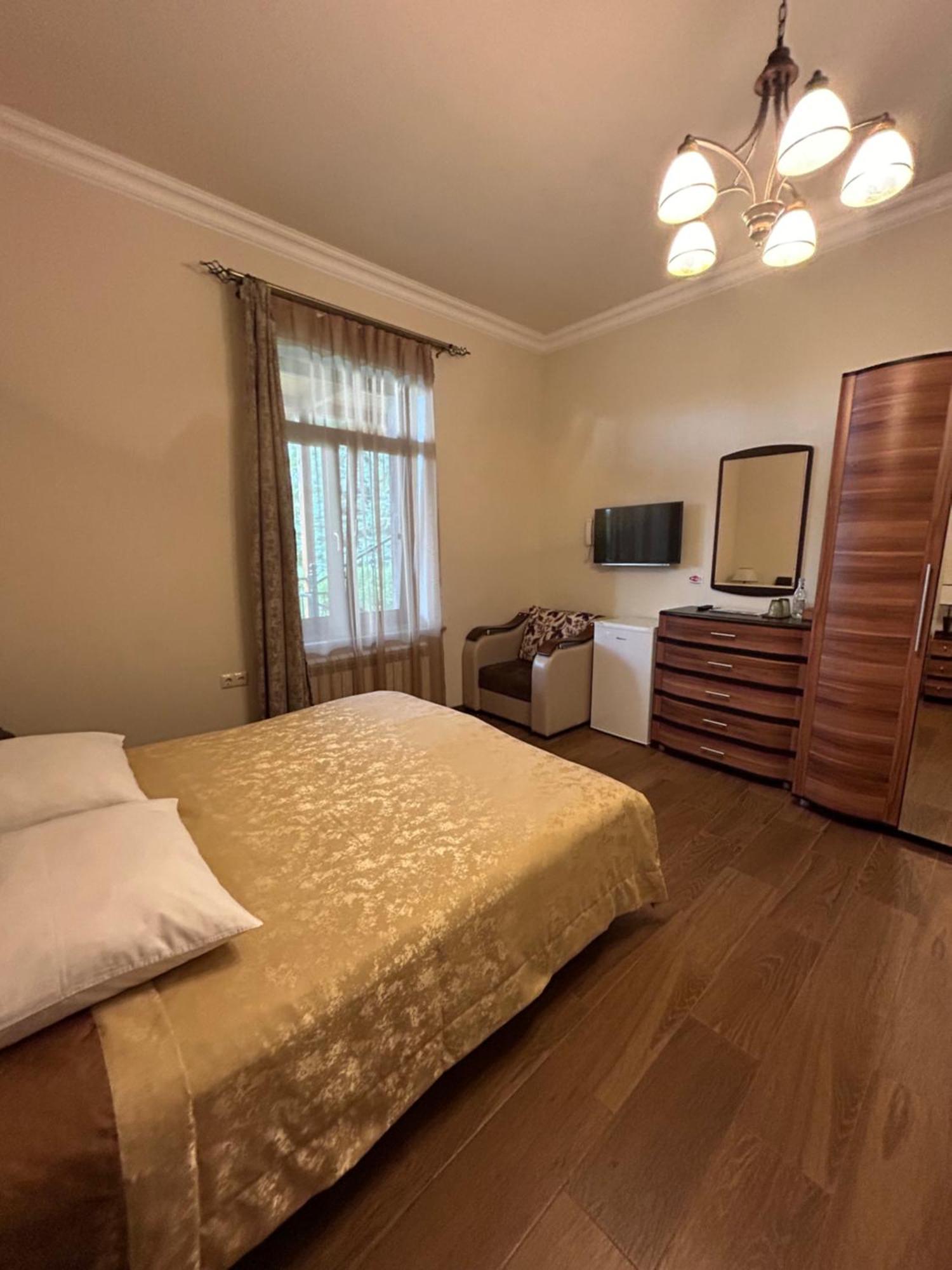 In Gyumri Hotel Exterior photo